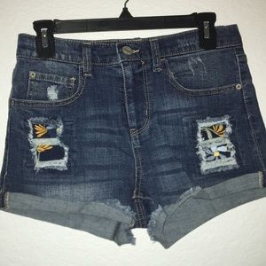 High Waisted Denim shorts!